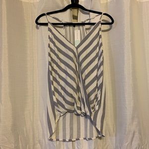 Stitch fix pink clover blouse tank size medium.NWT